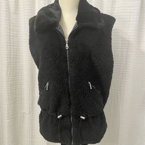 NILS Resort Collection Black Faux Fur Vest Size M Excellent Condition